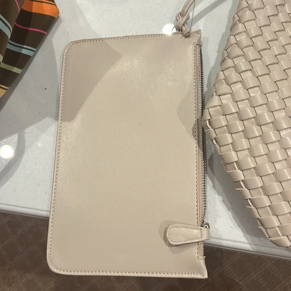 Great off white ciorrico bag bought last year - Picture 2 of 4